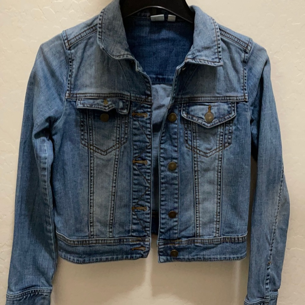 2 beautiful Jean jacket youth